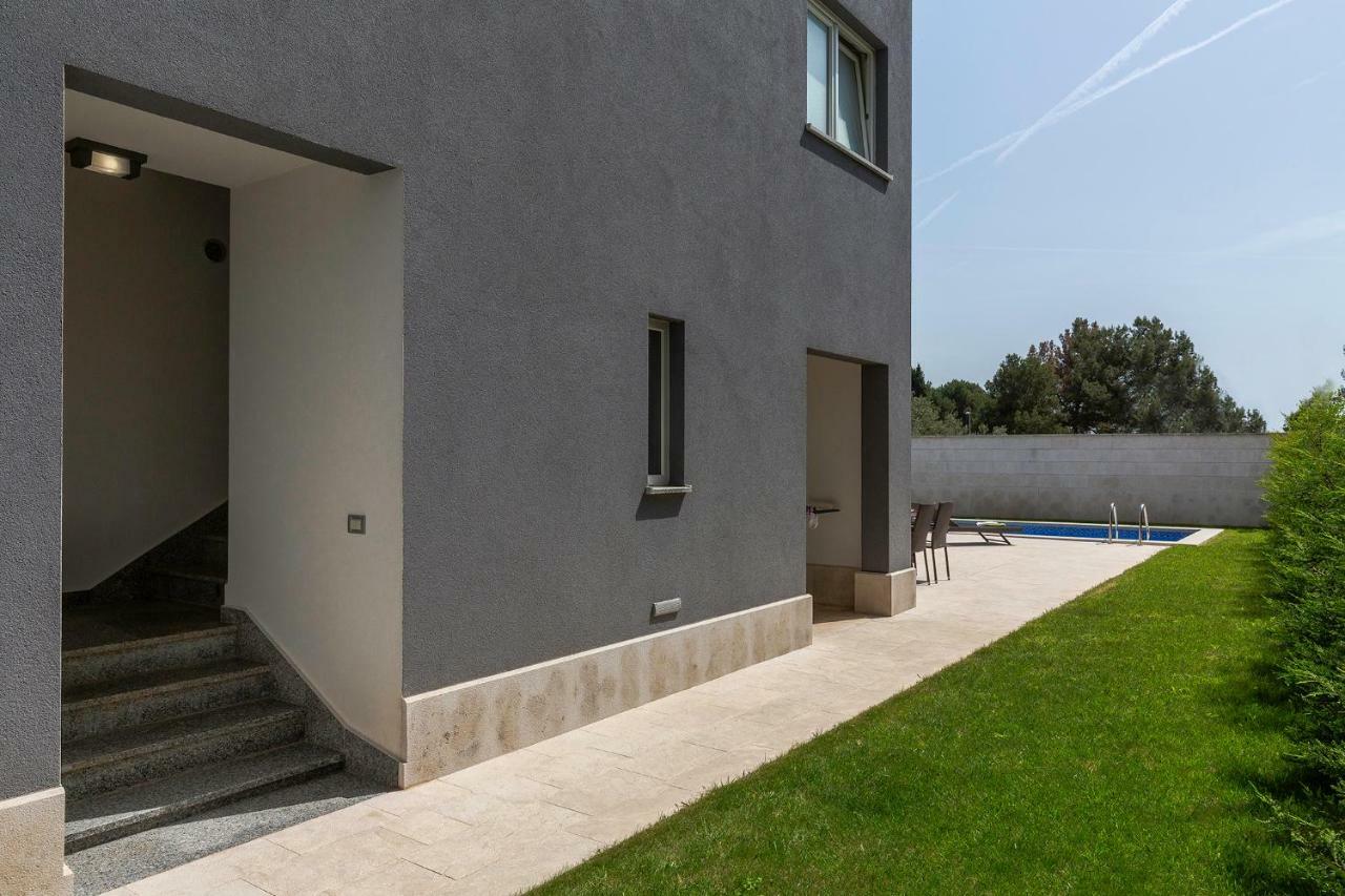 Villa Isabella Pula Extérieur photo