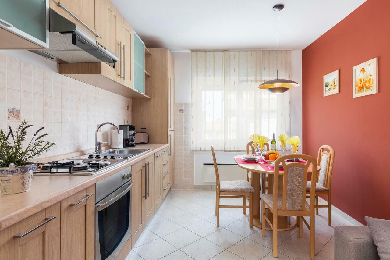 Villa Isabella Pula Extérieur photo